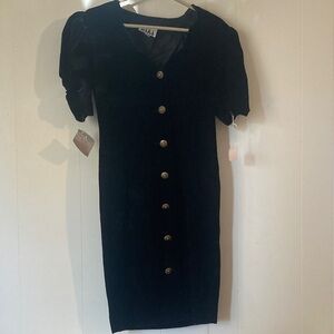 Chic Black Button-Front Midi Dress